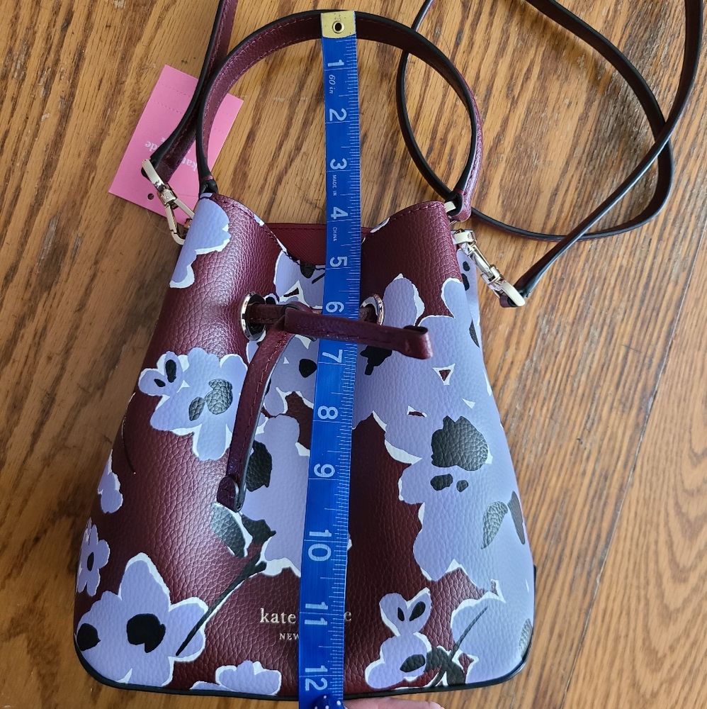 👀50% OFF 👀 NWT‼️ STUNNING Kate Spade ♠️ small bucket bag purse - Picture 14 of 16